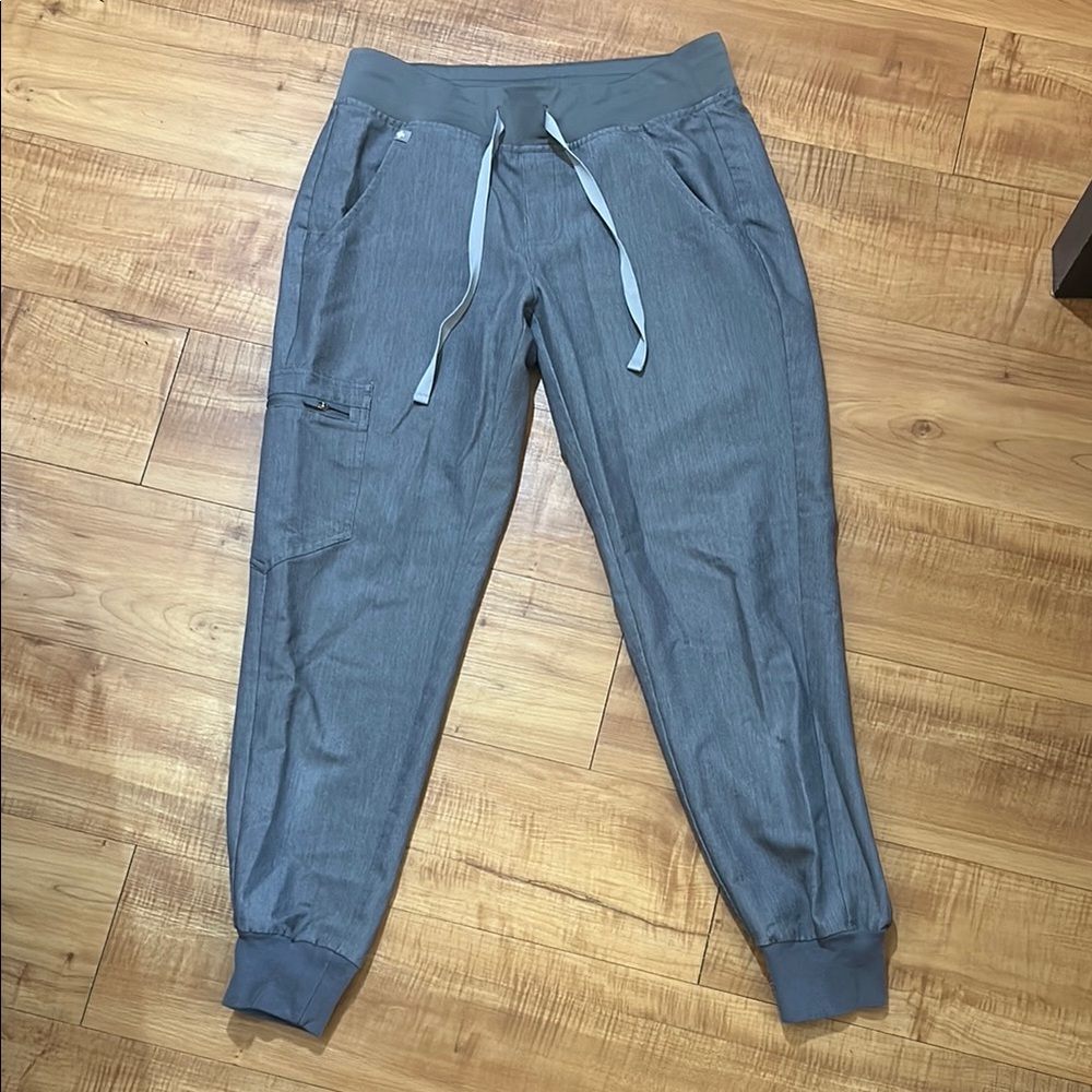 Women’s FIGS Technical Collection Gray Jogger Scrubs Pants XSP XS petite